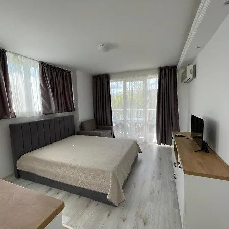 студио симона 5 първа линия море Apartmán Lozenec