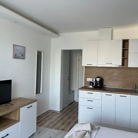 студио симона 5 първа линия море Apartmán