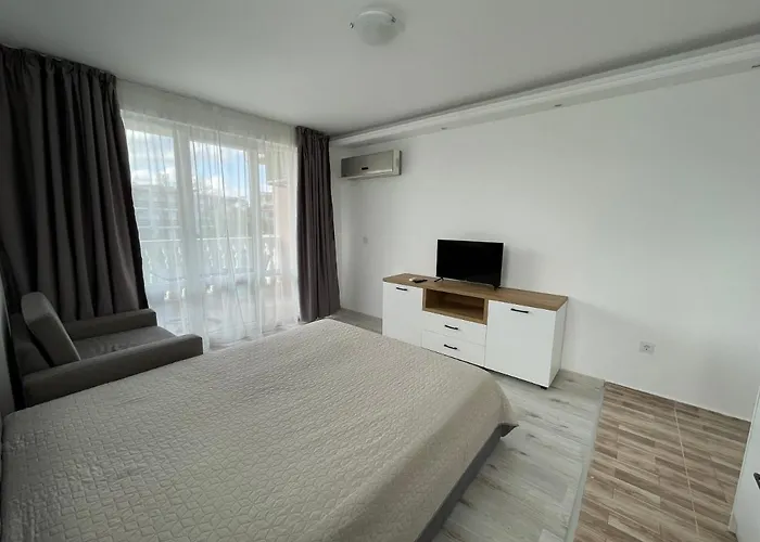 Apartment студио симона 5 първа линия море